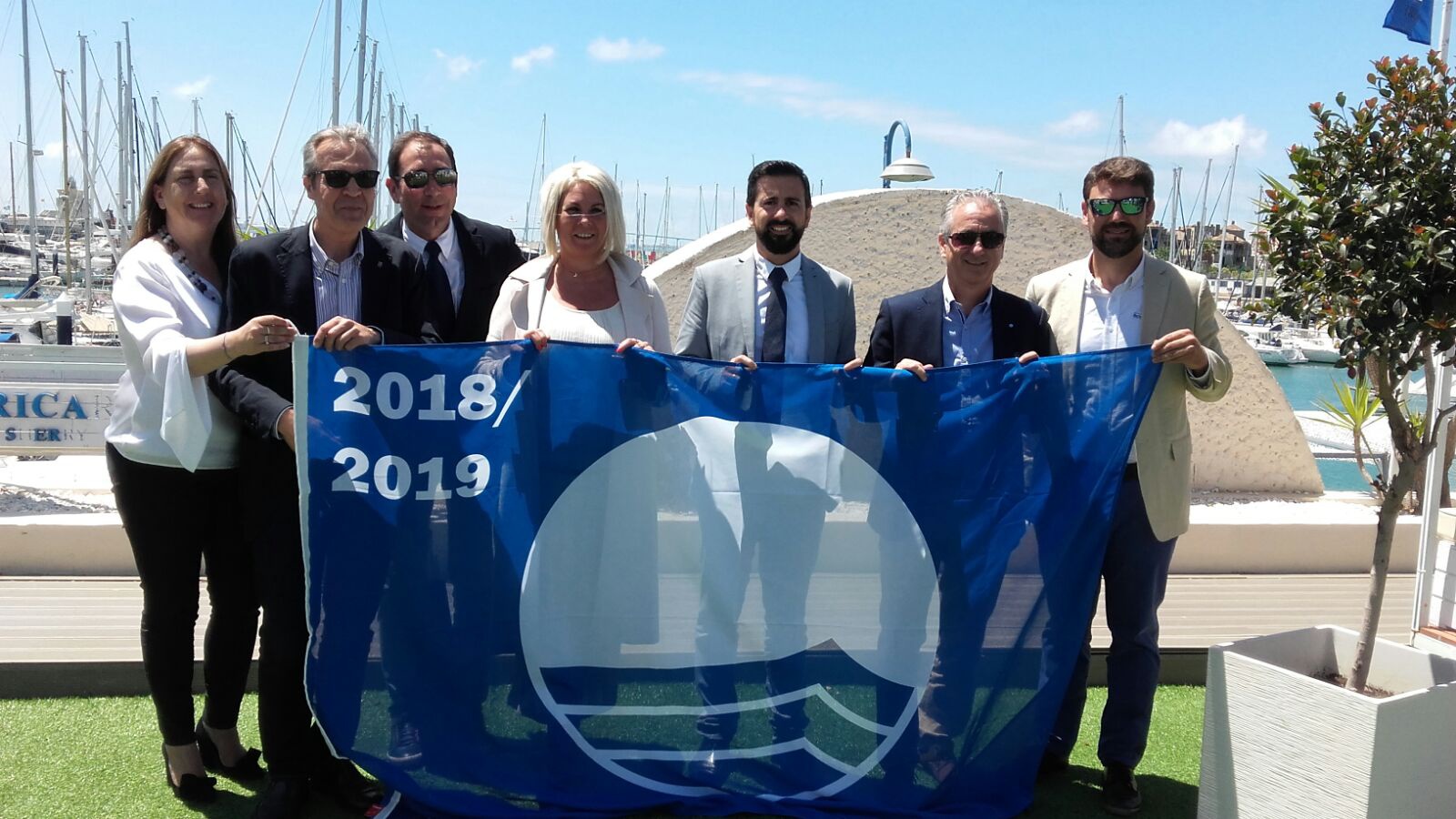 Ocho puertos deportivos asociados a Marinas de Andalucía recogen la Bandera Azul