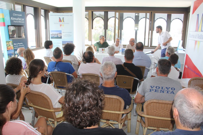 El Puerto Deportivo Marina del Este ha acogido una charla sobre espacios protegidos