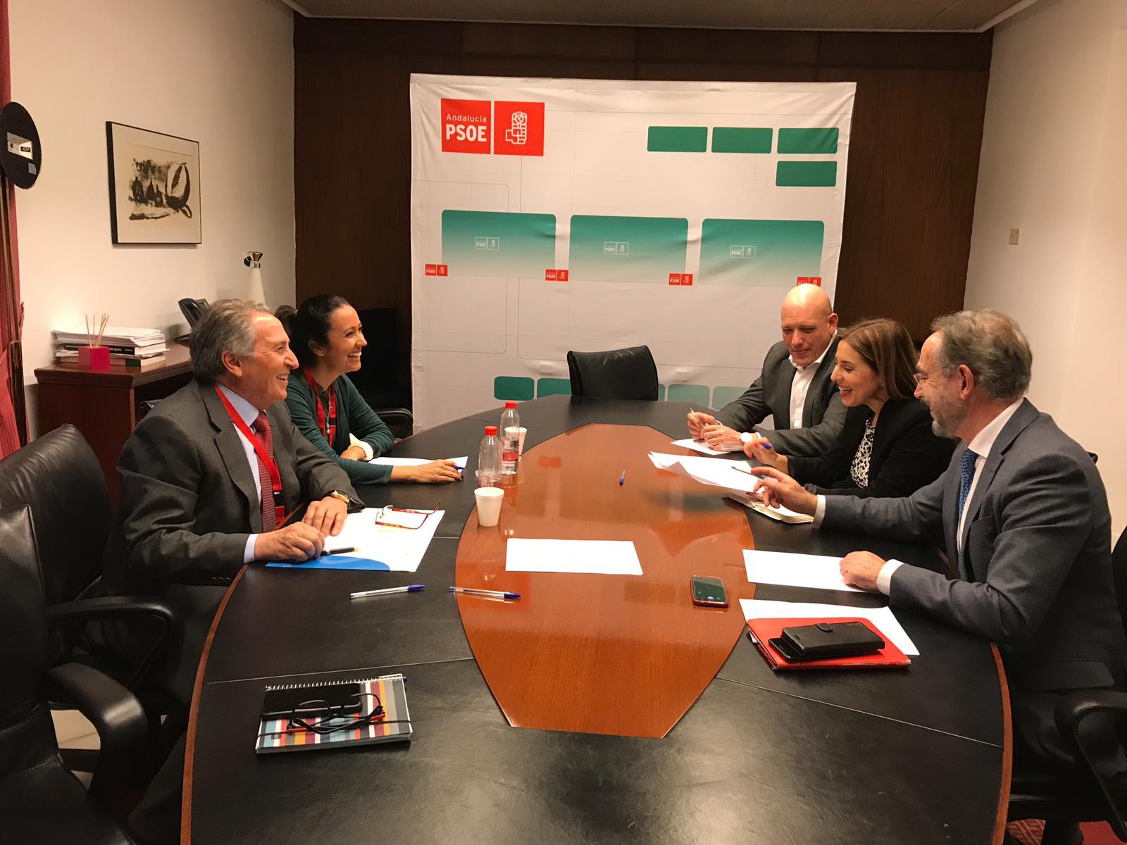 Marinas de Andalucía reanuda el contacto con los grupos parlamentarios