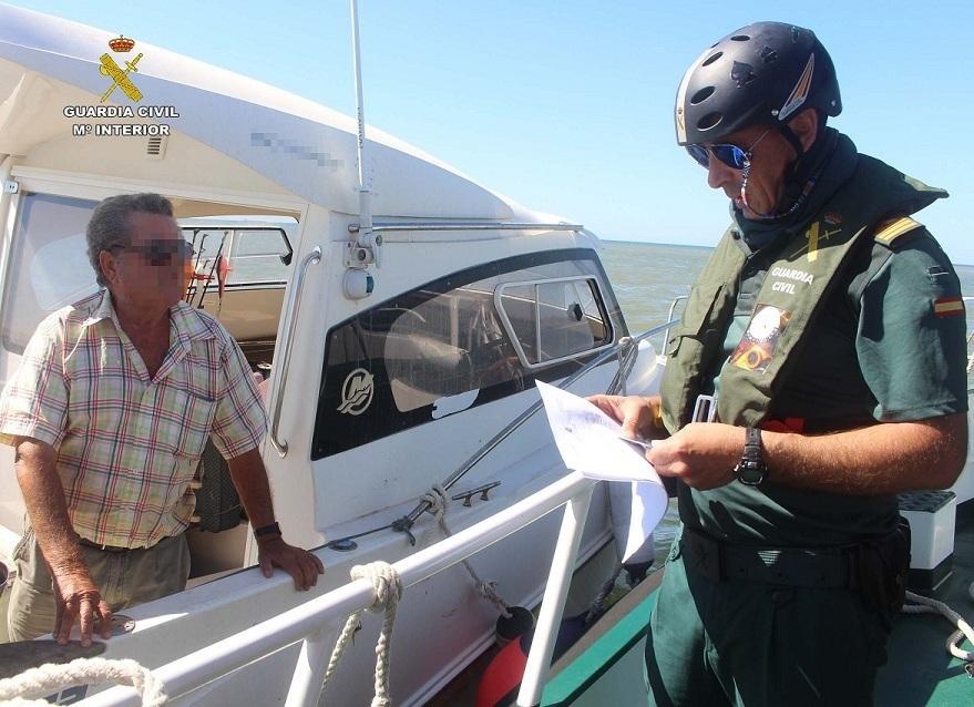 La Guardia Civil inicia controles de embarcaciones recreativas y motos náuticas