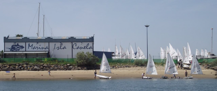 Isla Canela acoge la Copa de Andalucía de la Clase Laser Radial y Laser 4.7