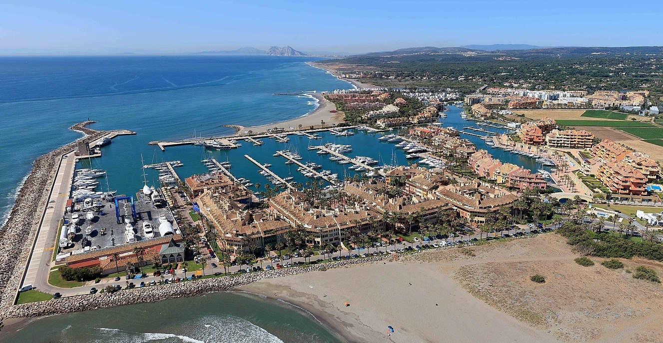 Andalucía, segunda comunidad en obtener banderas azules en sus puertos deportivos