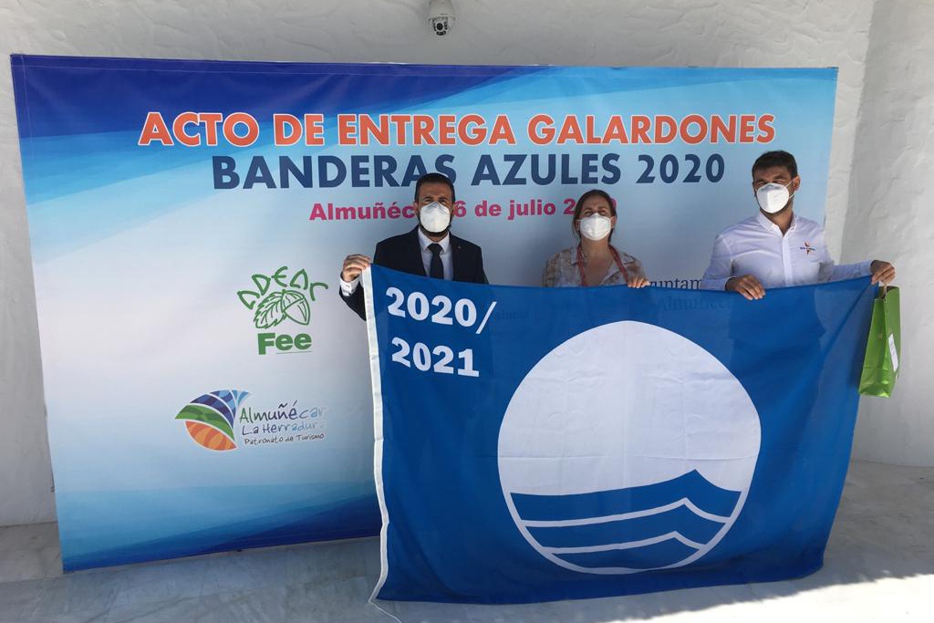 Los puertos deportivos de Marinas de Andalucía recogen las Banderas Azules 2020